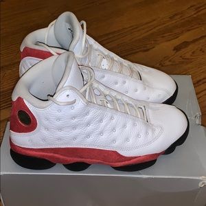 Air Jordan Retro 13 “Chicago”